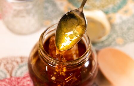 honey jar honeycomb